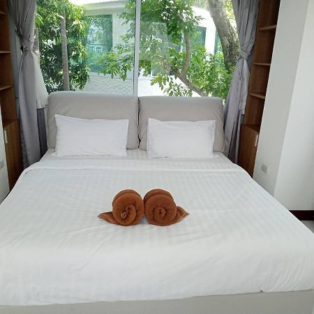 Baanmontra Beach Resort - Bankrut Екстер'єр фото