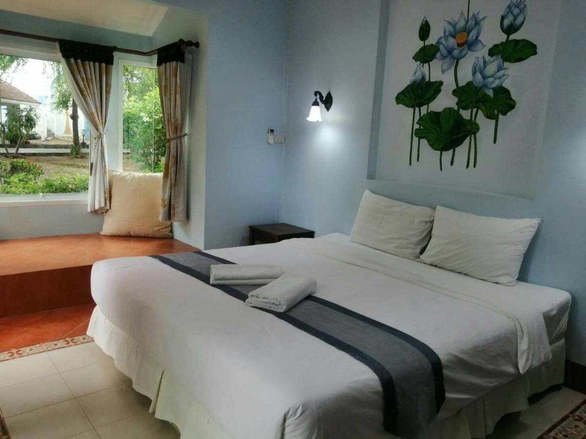 Baanmontra Beach Resort - Bankrut Екстер'єр фото