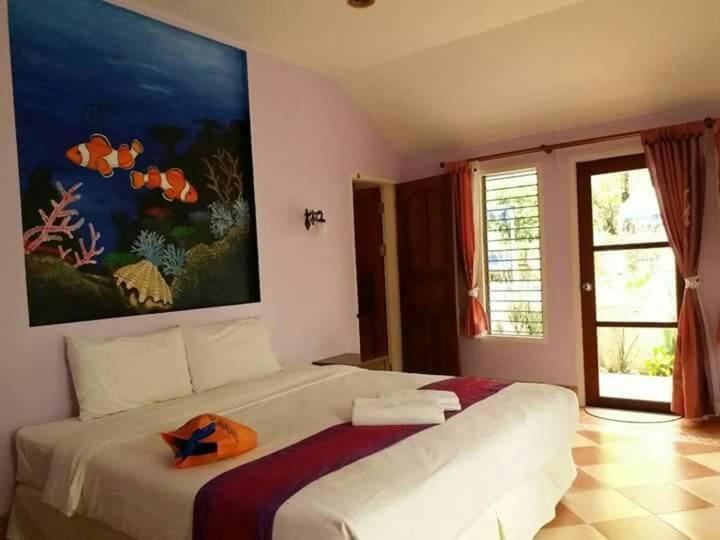 Baanmontra Beach Resort - Bankrut Екстер'єр фото
