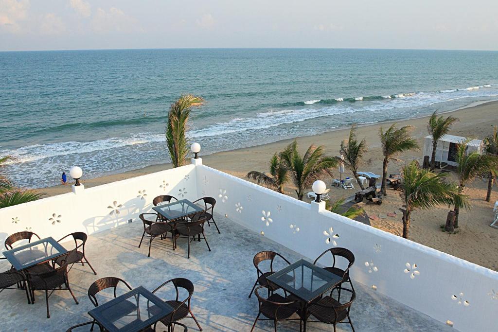 Baanmontra Beach Resort - Bankrut Екстер'єр фото